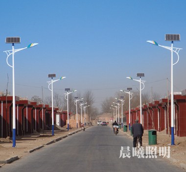 新農(nóng)村6米太陽能路燈